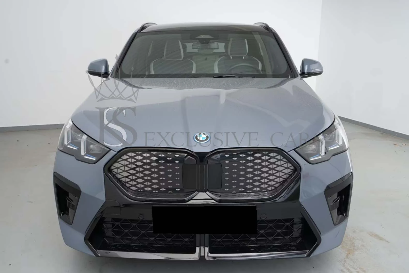 BMW iX2 xDrive30* M-SPORT* H/K* PANO* LED* MASSAGE* , снимка 2 - Автомобили и джипове - 54293050