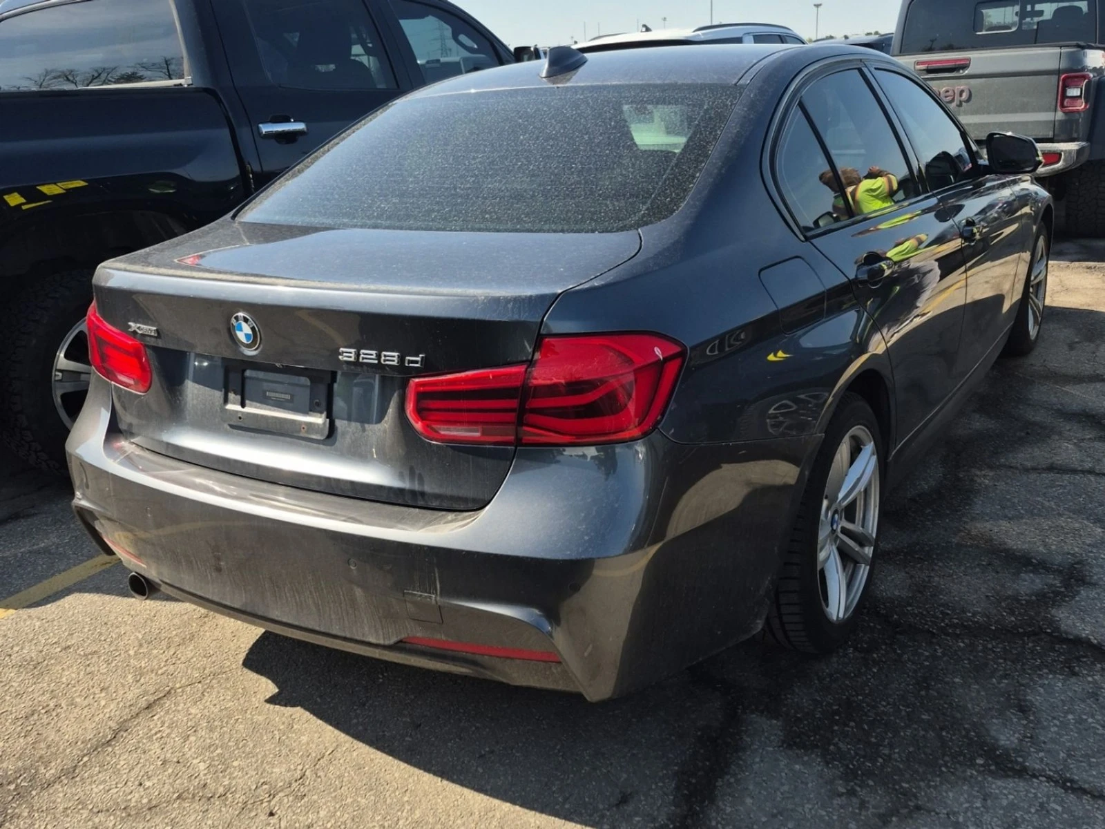 BMW 328 xDrive* АвтоКредит* (ЦЕНА ДО БГ), снимка 3 - Автомобили и джипове - 54428967