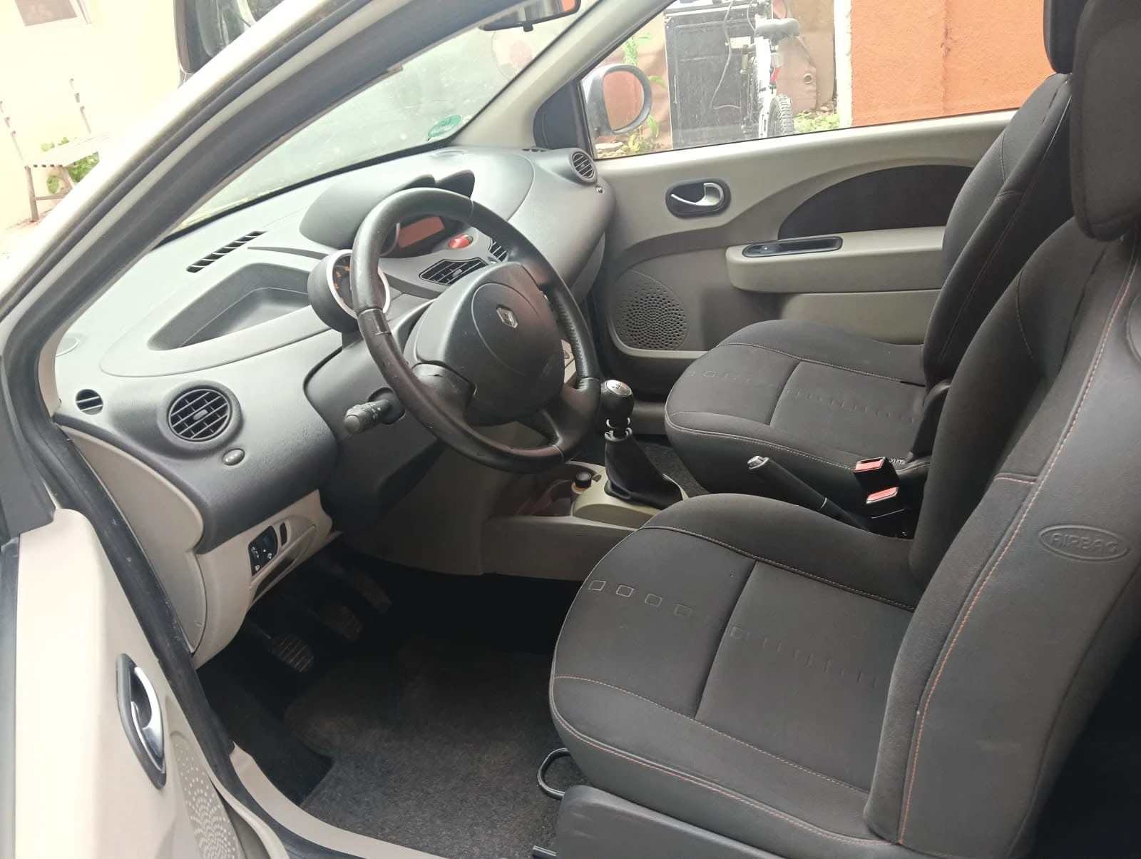 Renault Twingo 1.2, снимка 6 - Автомобили и джипове - 54563479