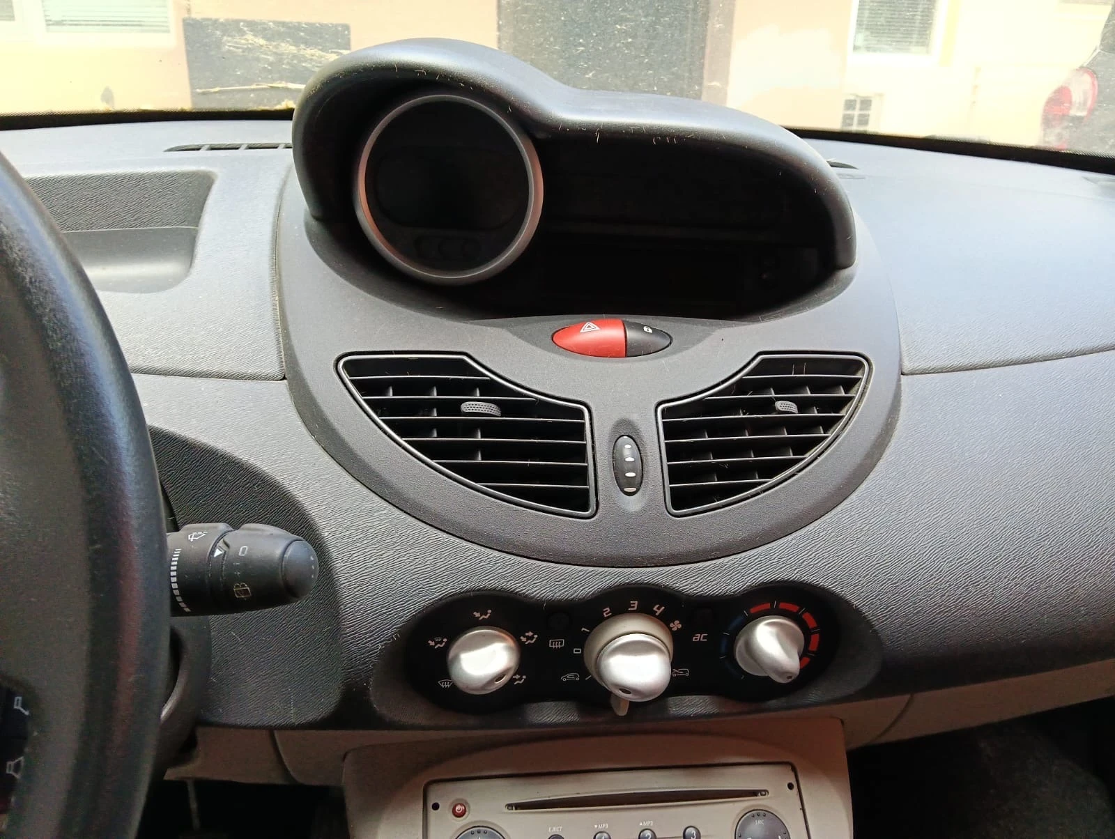 Renault Twingo 1.2, снимка 4 - Автомобили и джипове - 54563479