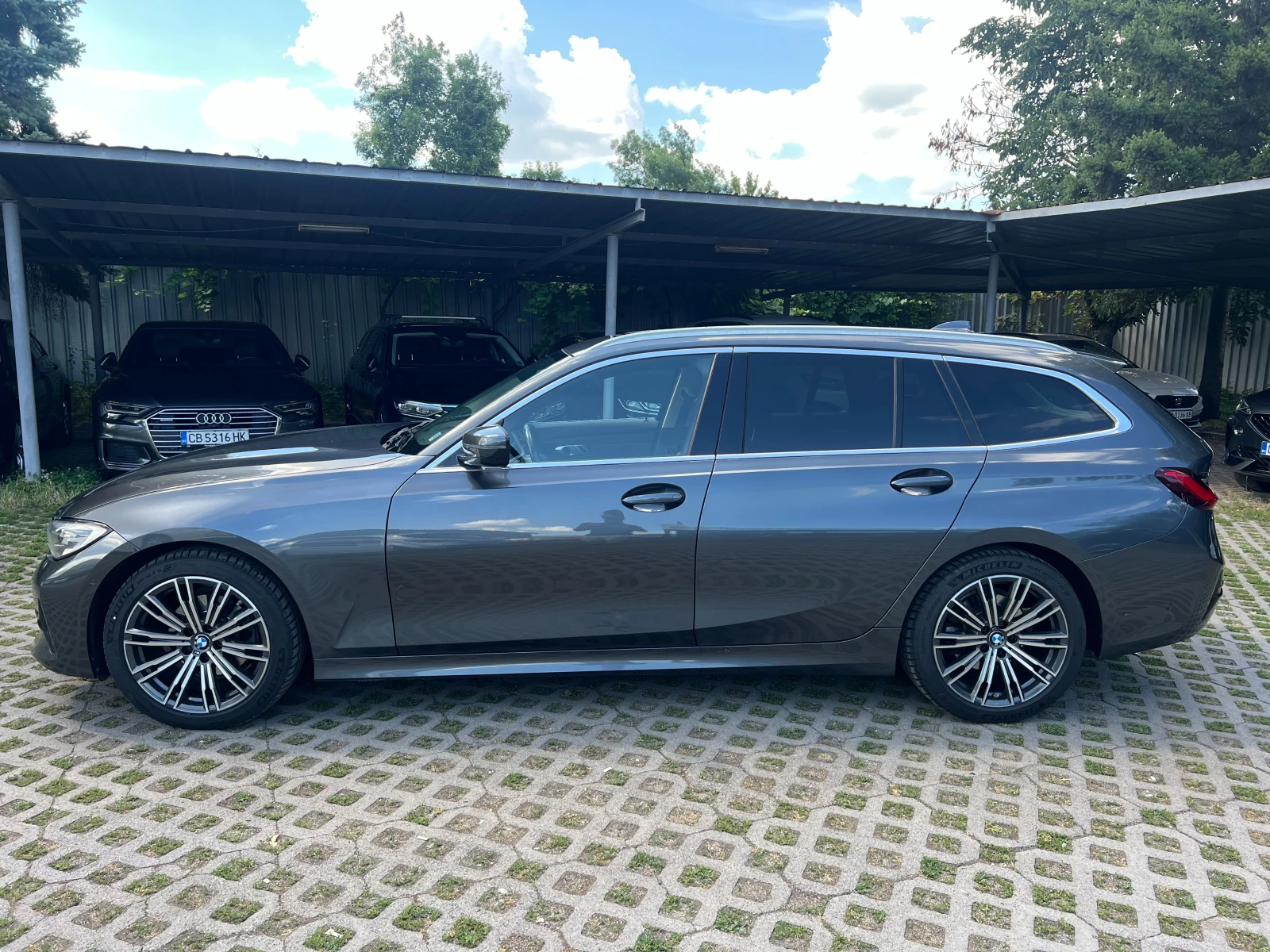 BMW 320 xDrive Luxury line , снимка 3 - Автомобили и джипове - 54971991