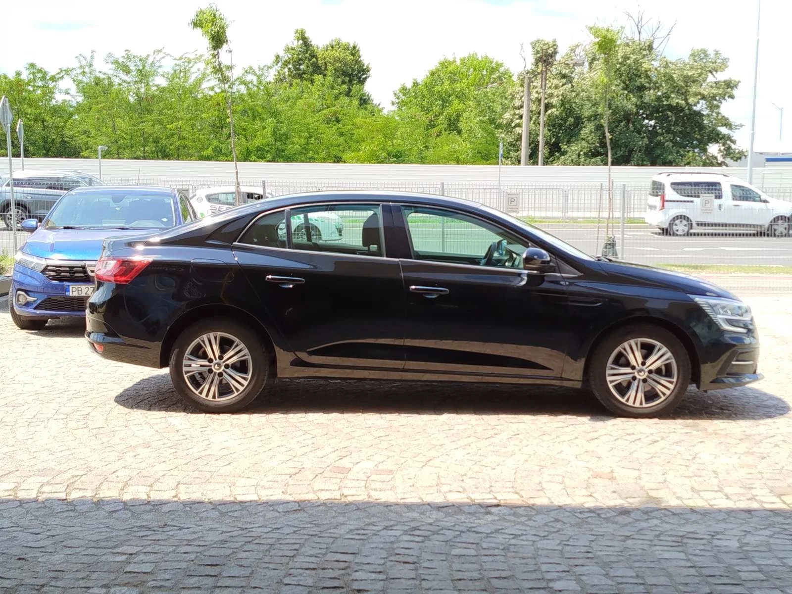 Renault Megane 1.3 TCe/140 к.с., снимка 4 - Автомобили и джипове - 55172707