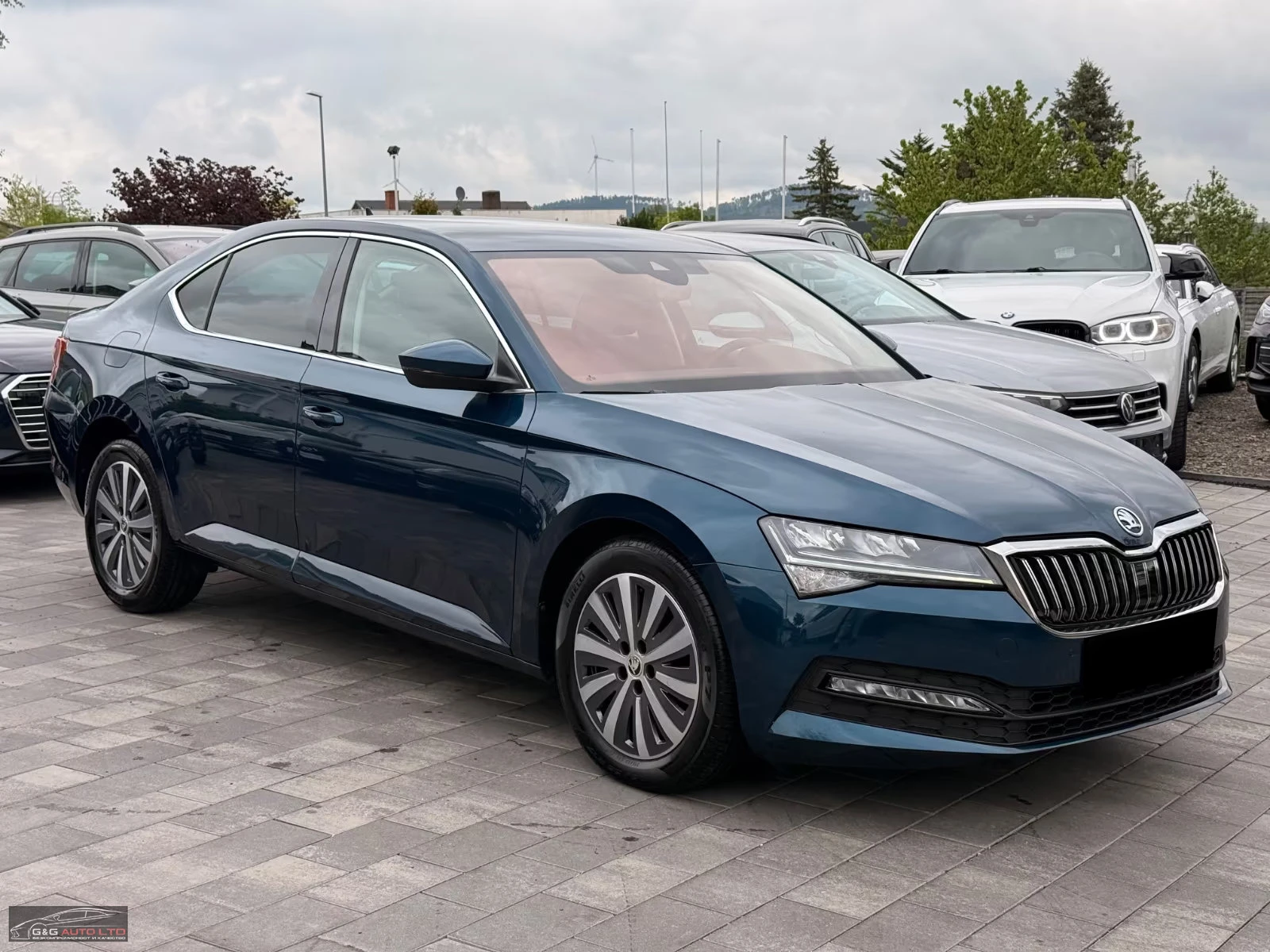 Skoda Superb 2.0/200HP/AMBITION/NAVI/CAM/LED/KLESS/573z, снимка 3 - Автомобили и джипове - 55220849