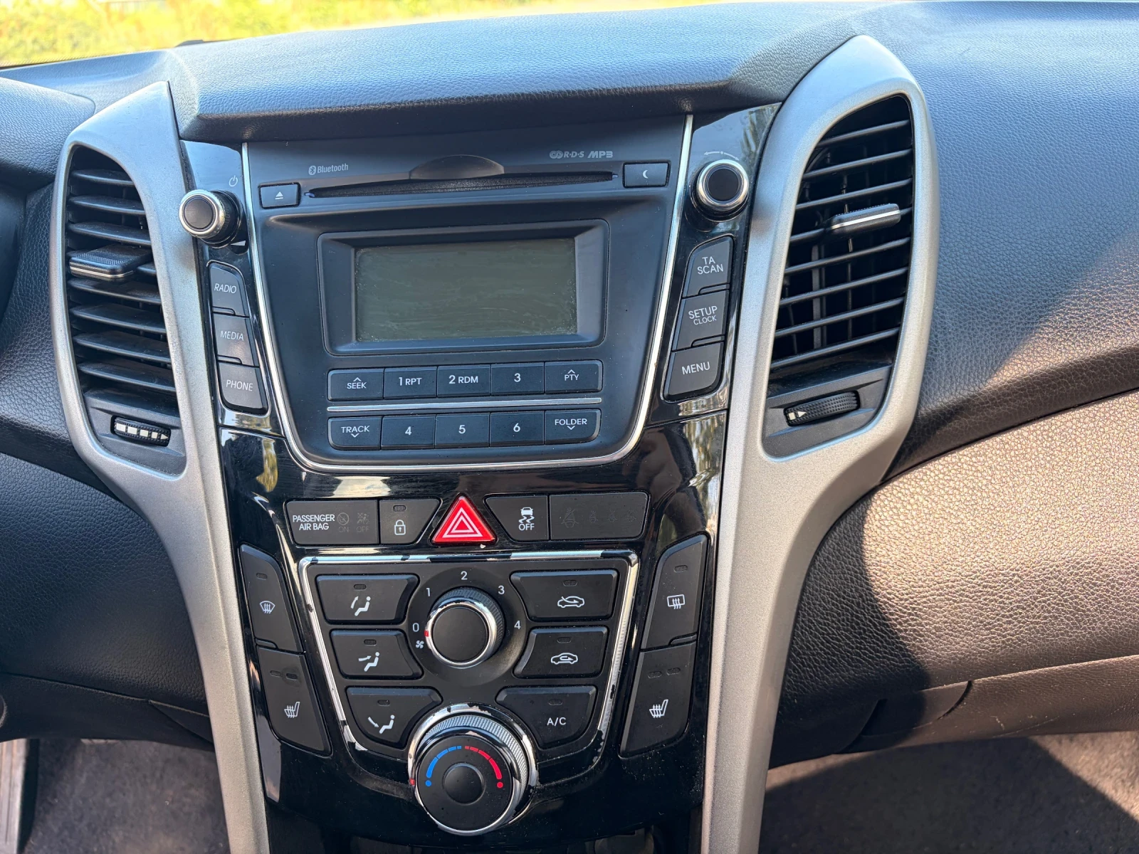 Hyundai I30 Hyundai I30 1.6 CRDI 6 скорости, снимка 3 - Автомобили и джипове - 55577728