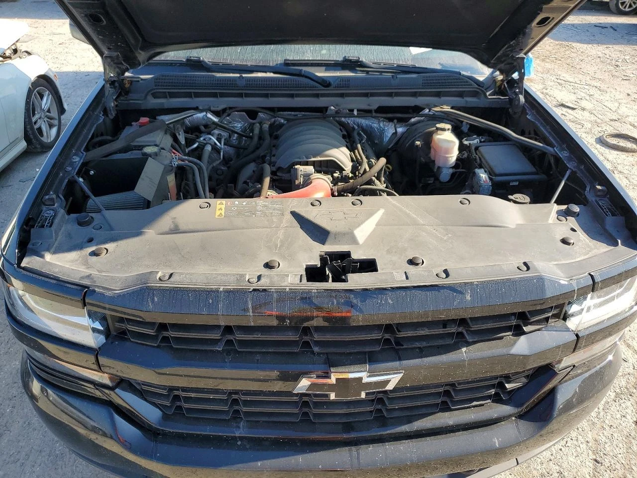 Chevrolet Silverado 5.3l K1500 Custom, снимка 11 - Автомобили и джипове - 55905895