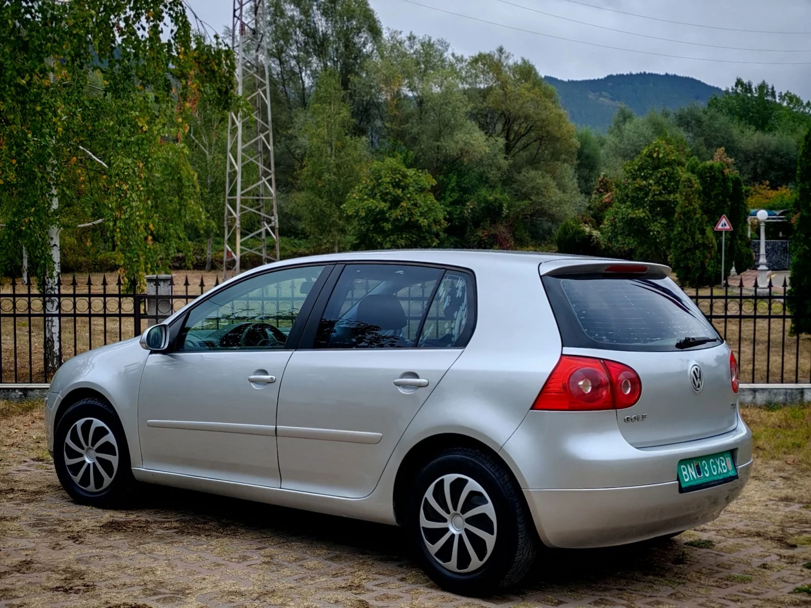 VW Golf 1.9TDI(90)* ANDROID* НОВ ВНОС* , снимка 4 - Автомобили и джипове - 56235699