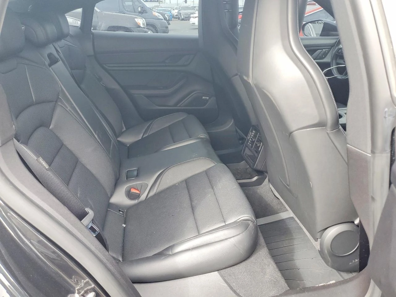 Porsche Taycan | Mobile.bg � ����������� 10