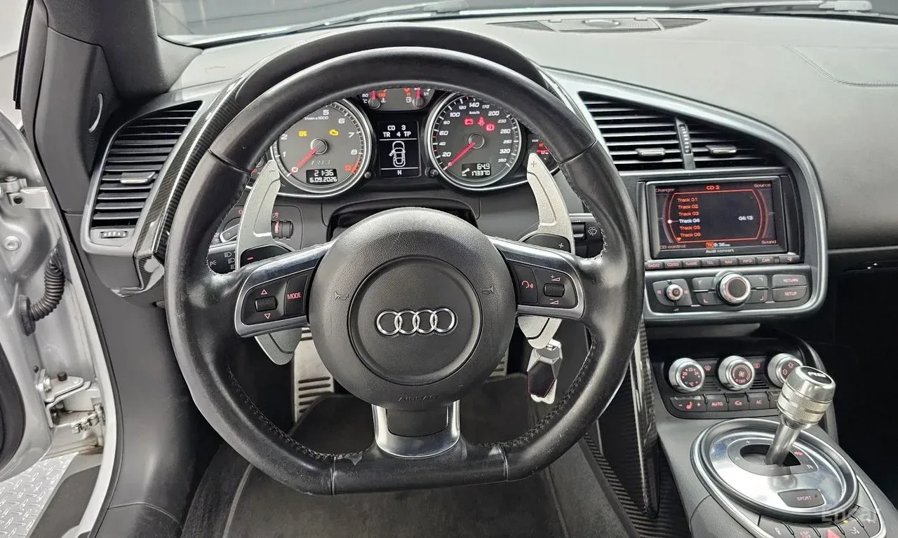 Audi R8 4.2* V8* , снимка 8 - Автомобили и джипове - 56370421