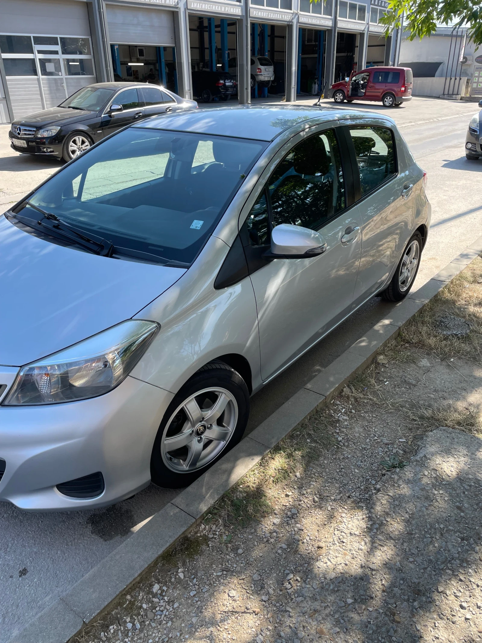 Toyota Yaris 6, снимка 8 - Автомобили и джипове - 56458820