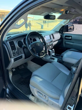 Toyota Sequoia 5.7 V8 Limited 4x4, снимка 12