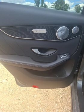 Mercedes-Benz GLC 220 4matik, снимка 11
