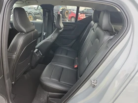 Volvo XC40 CORE BRIGHT THEME, снимка 13
