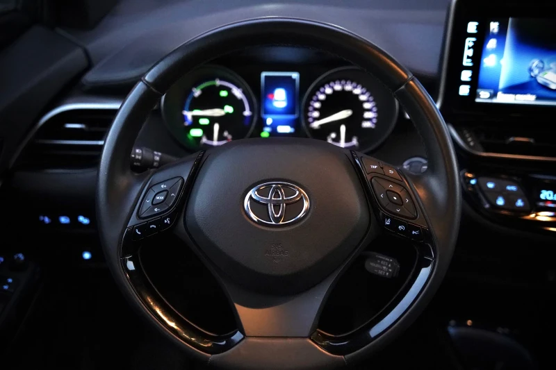 Toyota C-HR 1.8 Hybrid 50 000км в Гаранция, снимка 13 - Автомобили и джипове - 47186368