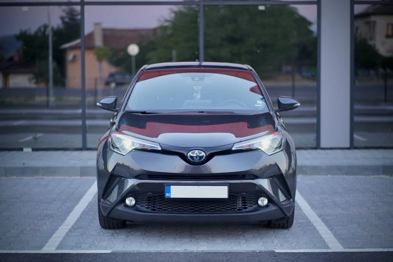 Toyota C-HR 1.8 Hybrid 50 000км в Гаранция, снимка 2 - Автомобили и джипове - 47186368