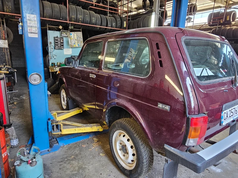 Lada Niva, снимка 2 - Автомобили и джипове - 48391232