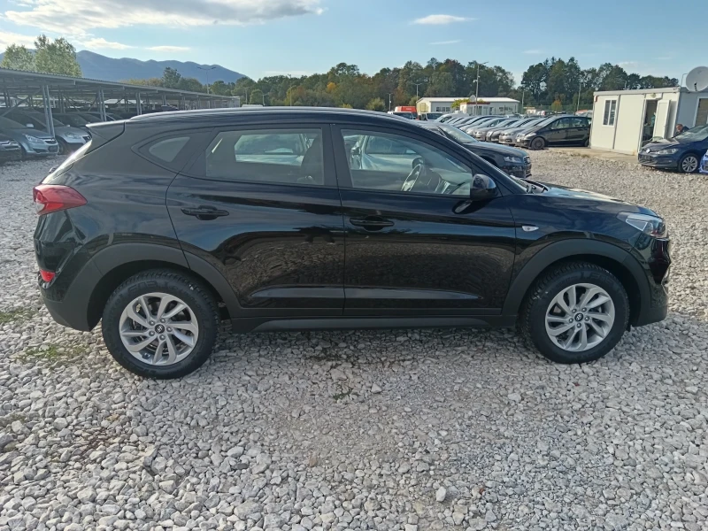 Hyundai Tucson, снимка 6 - Автомобили и джипове - 48412645