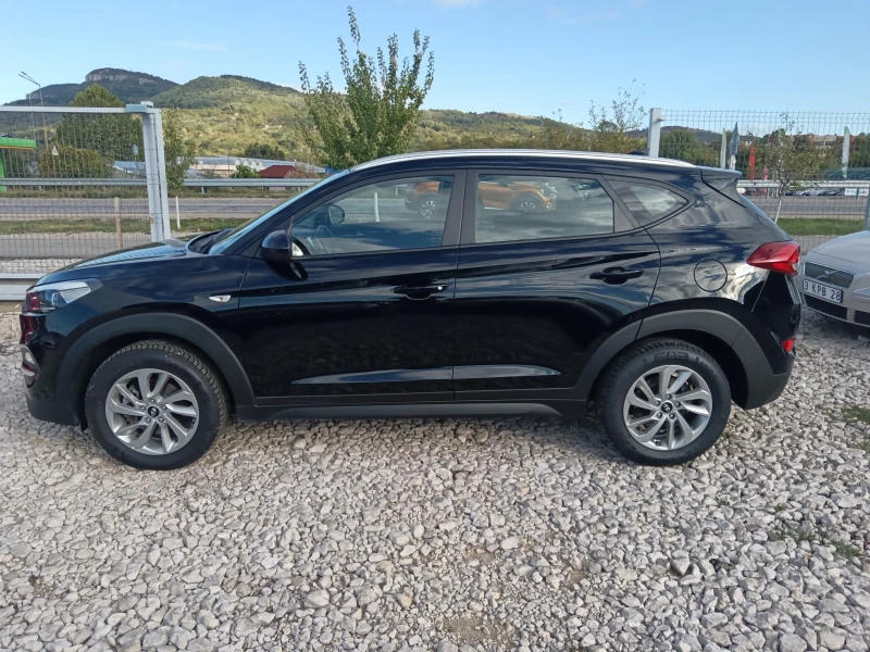 Hyundai Tucson, снимка 3 - Автомобили и джипове - 48412645