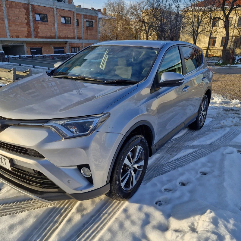 Toyota Rav4, снимка 4 - Автомобили и джипове - 53122193