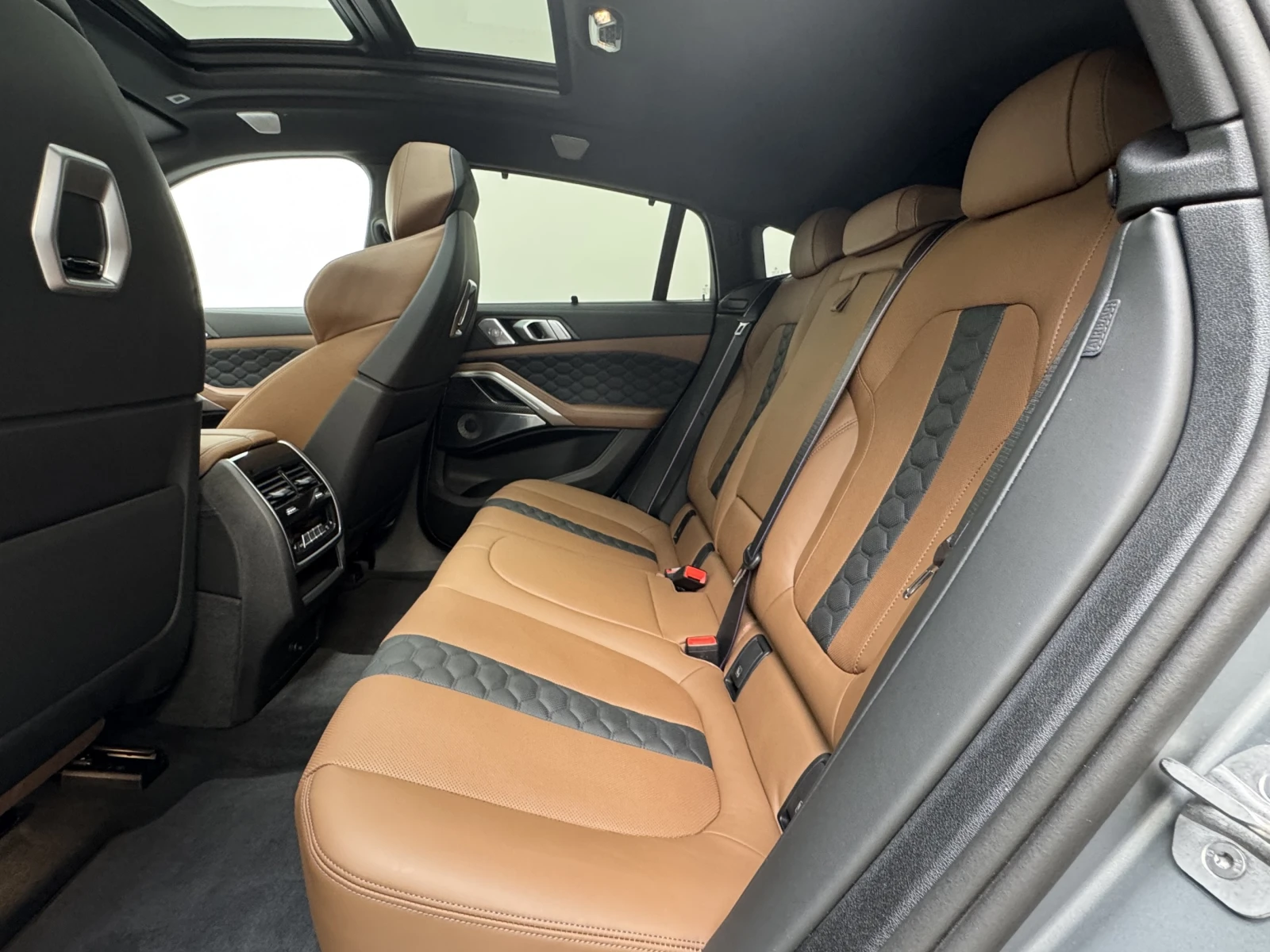 BMW X6 M Competition Sky Sitzlüft. Massage B&W ACC | Mobile.bg   12