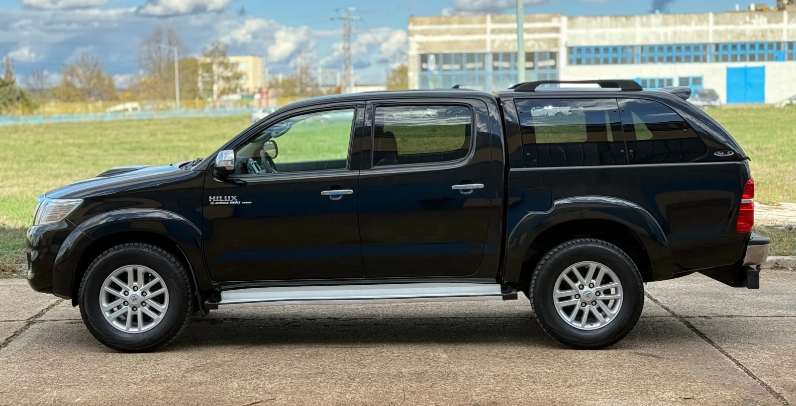 Toyota Hilux 3.0D 171к.с * Навигация* * Камера* * Face-Lift*  - изображение 7
