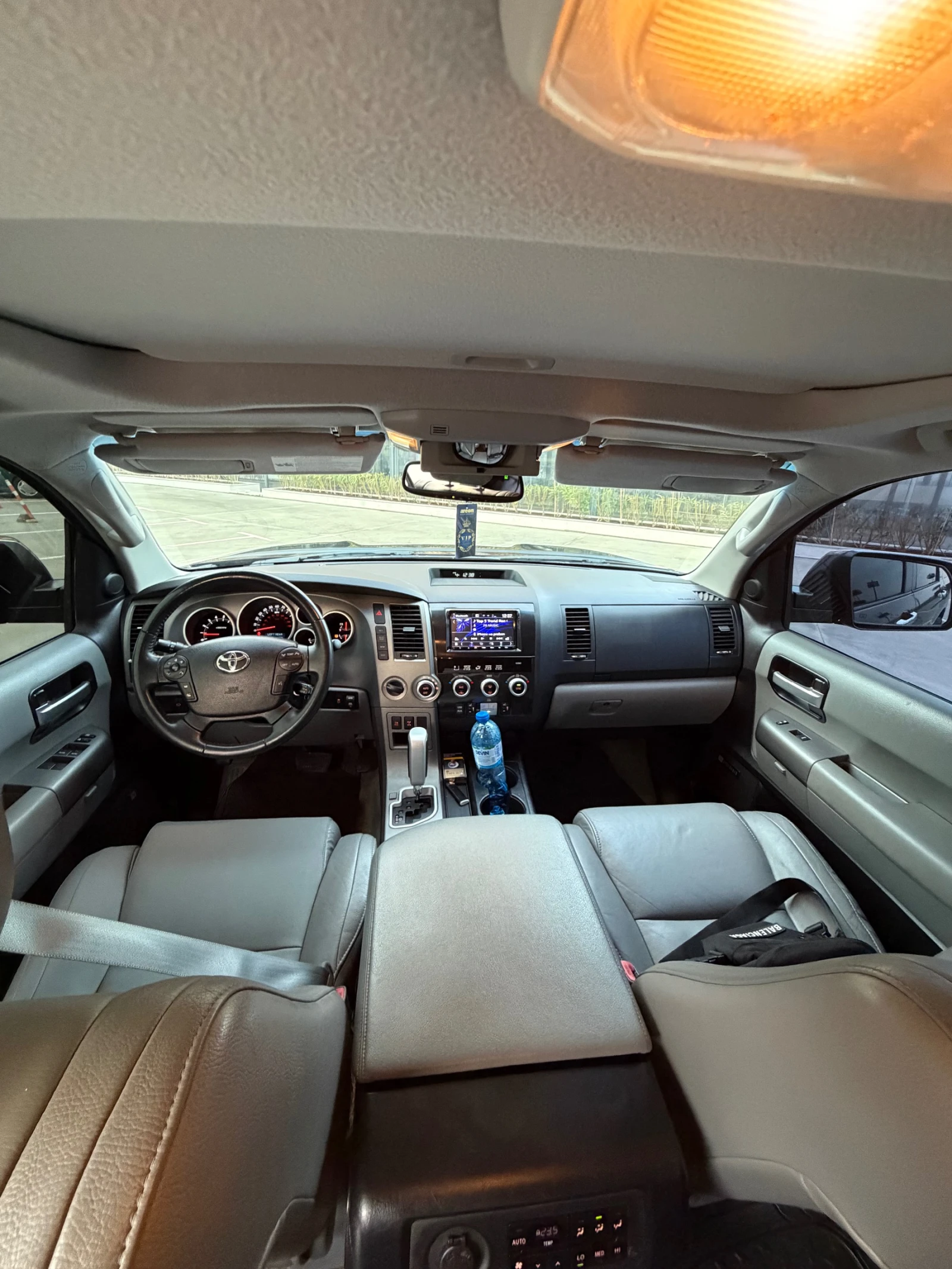 Toyota Sequoia 5.7 V8 Limited 4x4 | Mobile.bg   11