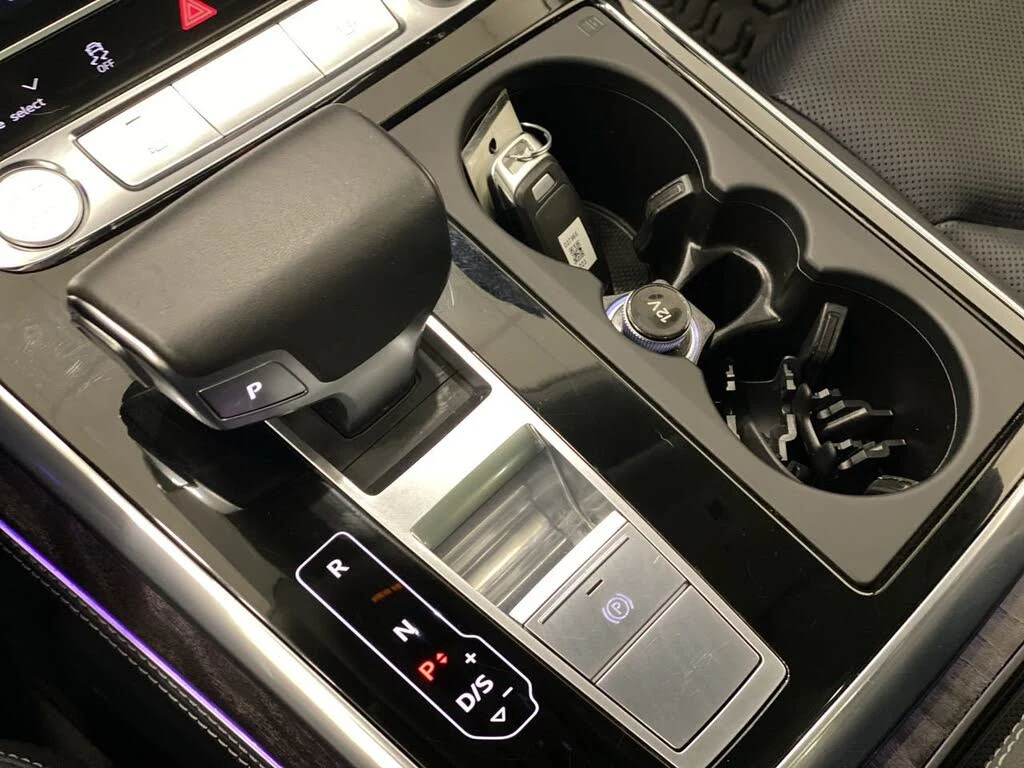 Audi Q8 QUATTRO * TECHNIK * AMBIENT * 360 * ���������  | Mobile.bg � ����������� 11