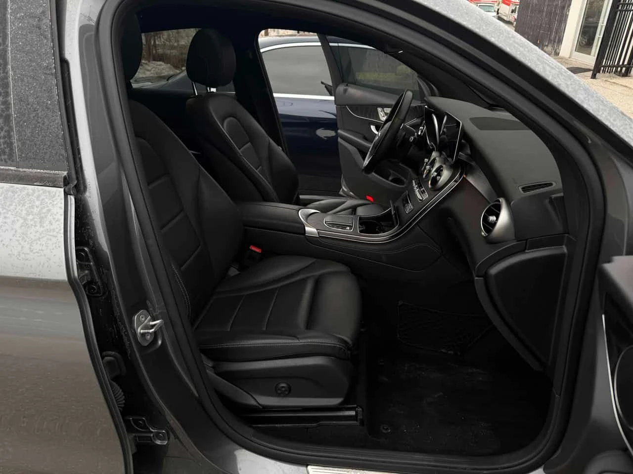 Mercedes-Benz GLC * 300 * CARFAX * ЦЕНА ДО БГ, снимка 14 - Автомобили и джипове - 53975385