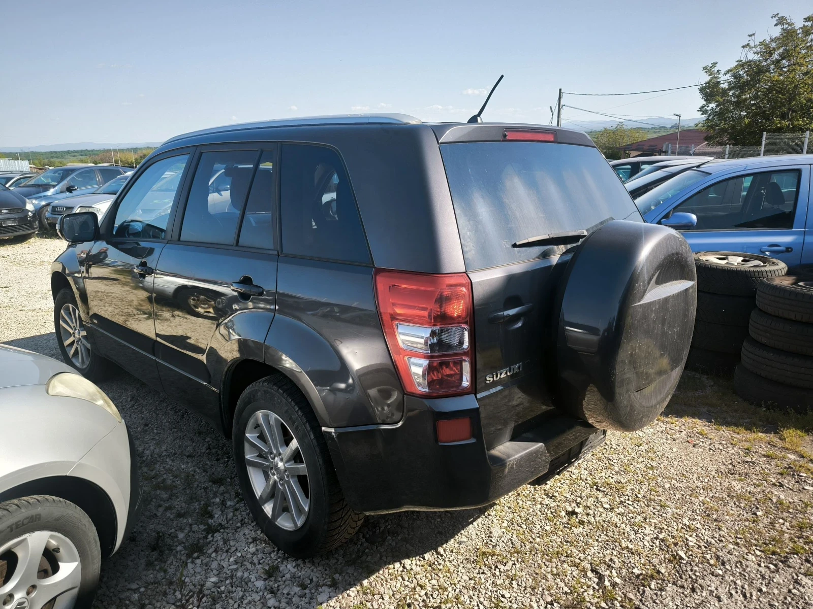 Suzuki Grand vitara 2.4i, снимка 4 - Автомобили и джипове - 54632078