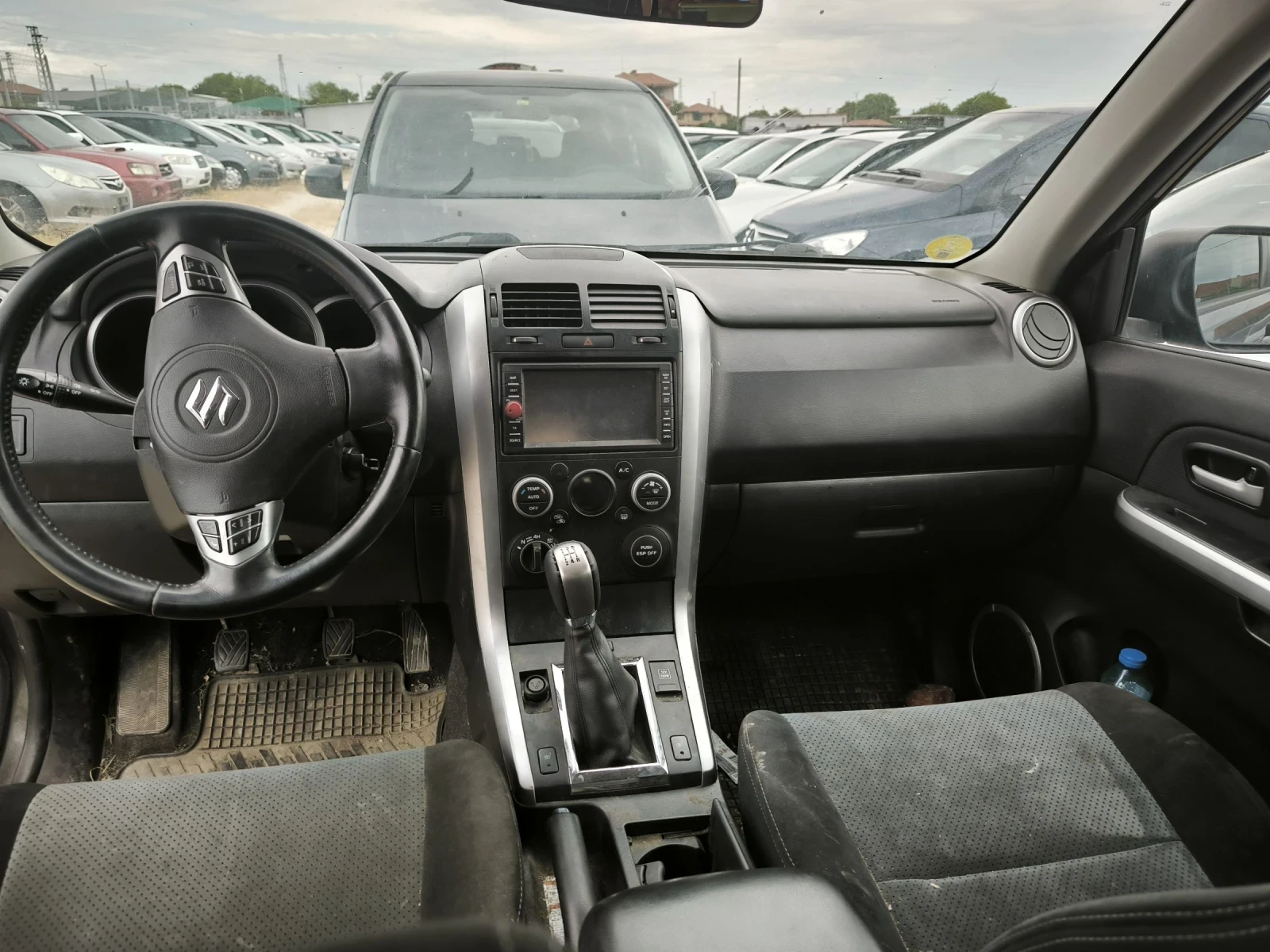 Suzuki Grand vitara 2.4i, снимка 8 - Автомобили и джипове - 54632078
