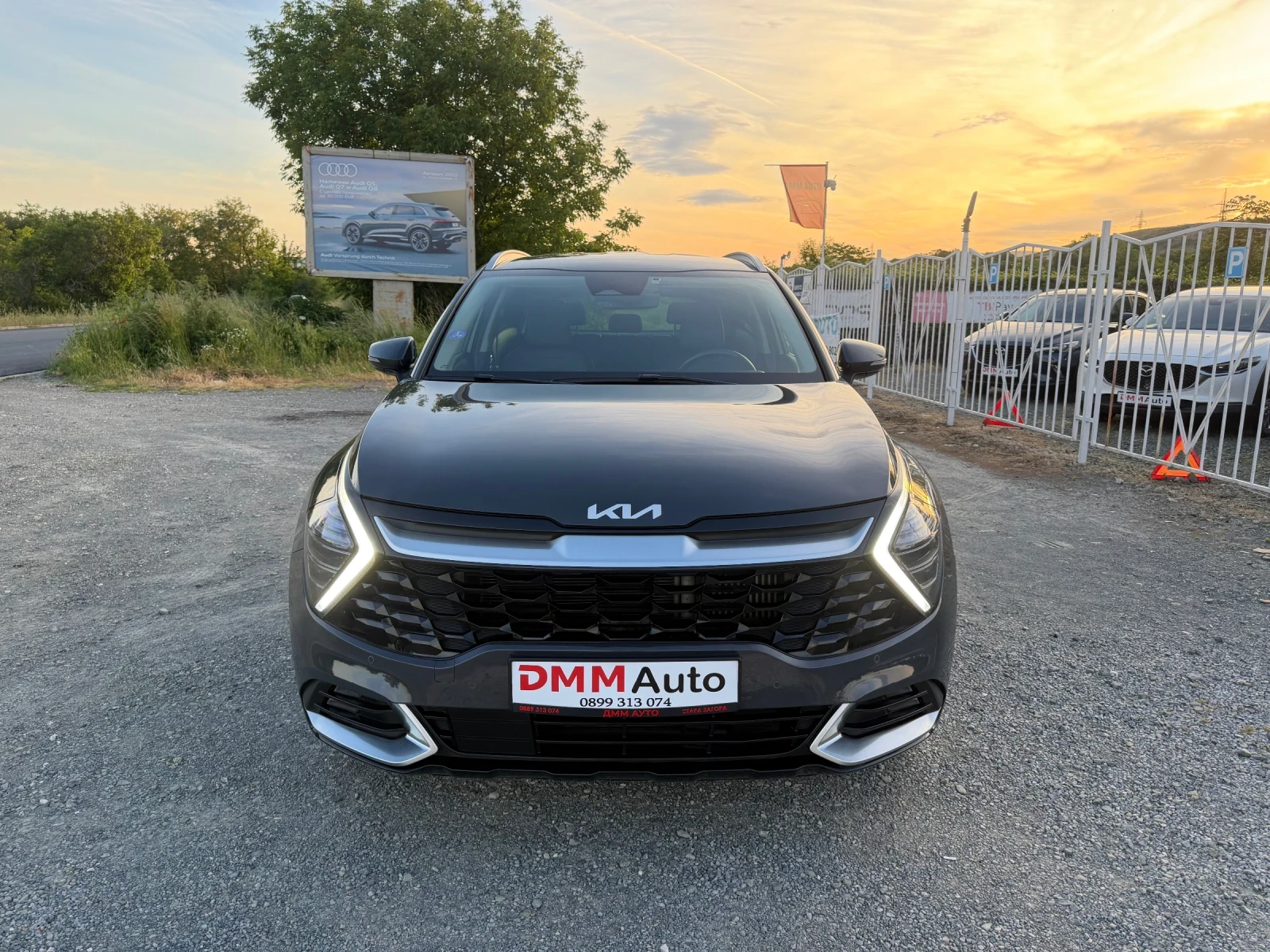 Kia Sportage PHEV / PREMIUM / 4X4 / WAZE / YOUTUBE / 110 000 км, снимка 2 - Автомобили и джипове - 54671878