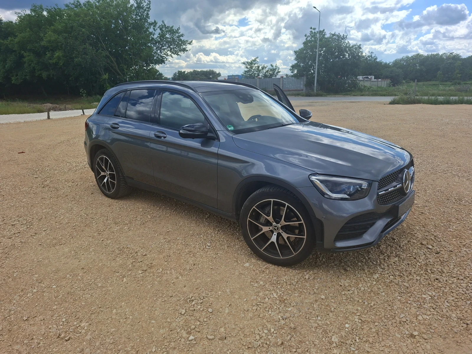 Mercedes-Benz GLC 220 4matik, снимка 3 - Автомобили и джипове - 54895937