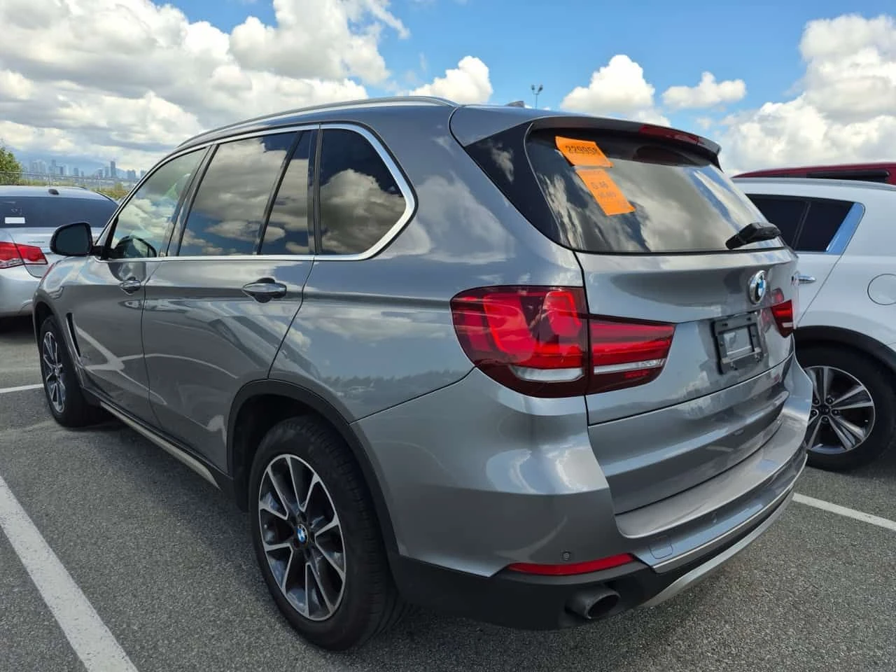 BMW X5 XDRIVE35I/CARFAX/ПОДГРЕВ/ПАМЕТ/ПАНОРАМА, снимка 4 - Автомобили и джипове - 55270477