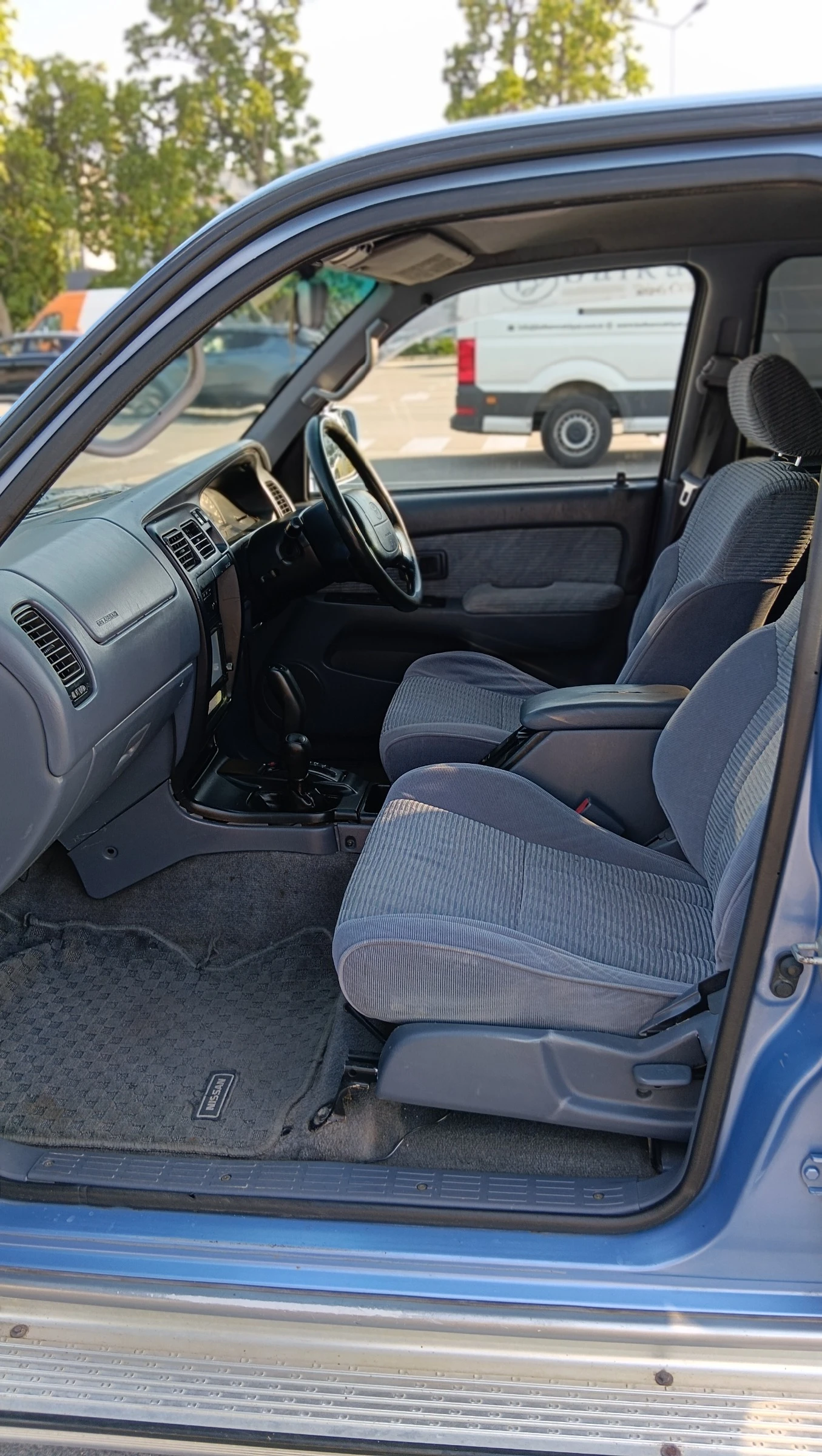 Toyota Hilux, снимка 8 - Автомобили и джипове - 55545130