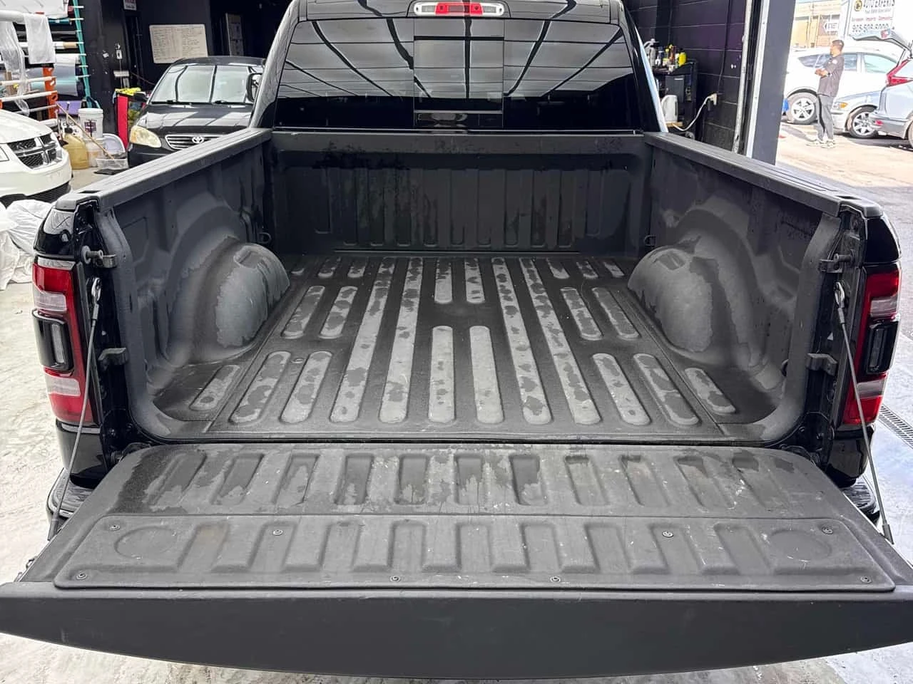 Dodge RAM 1500 * Sport * CARFAX * ПОДГРЕВИ * ОБДУХВАНЕ * , снимка 10 - Автомобили и джипове - 55747658