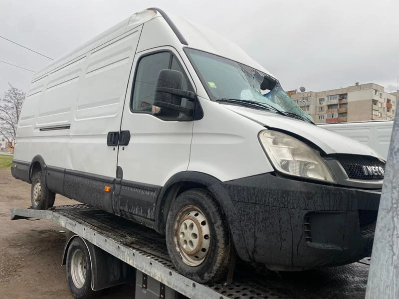 Iveco Daily 35s13 2.3, снимка 1 - Бусове и автобуси - 46808752