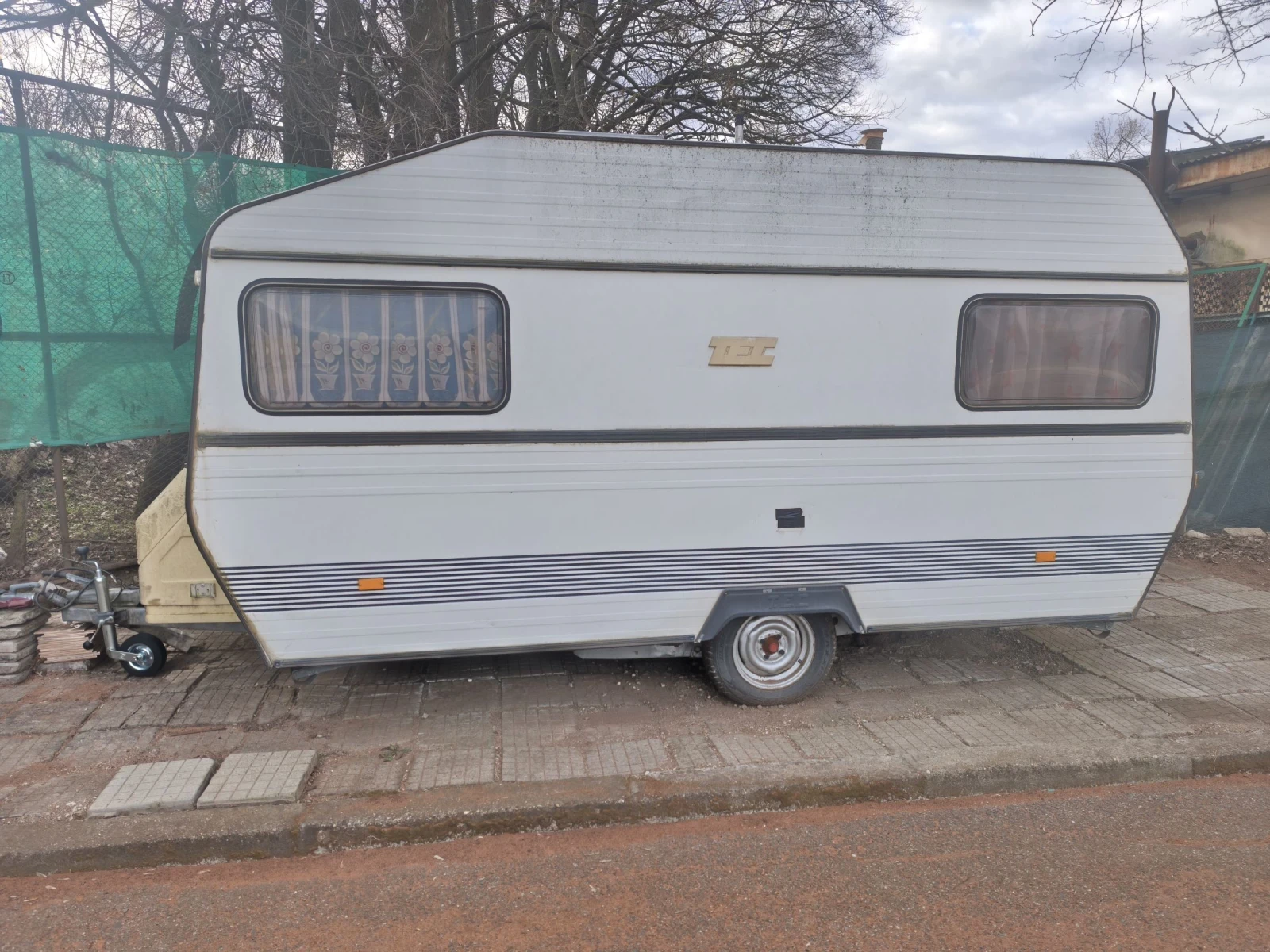 Каравана TEC 420, снимка 1