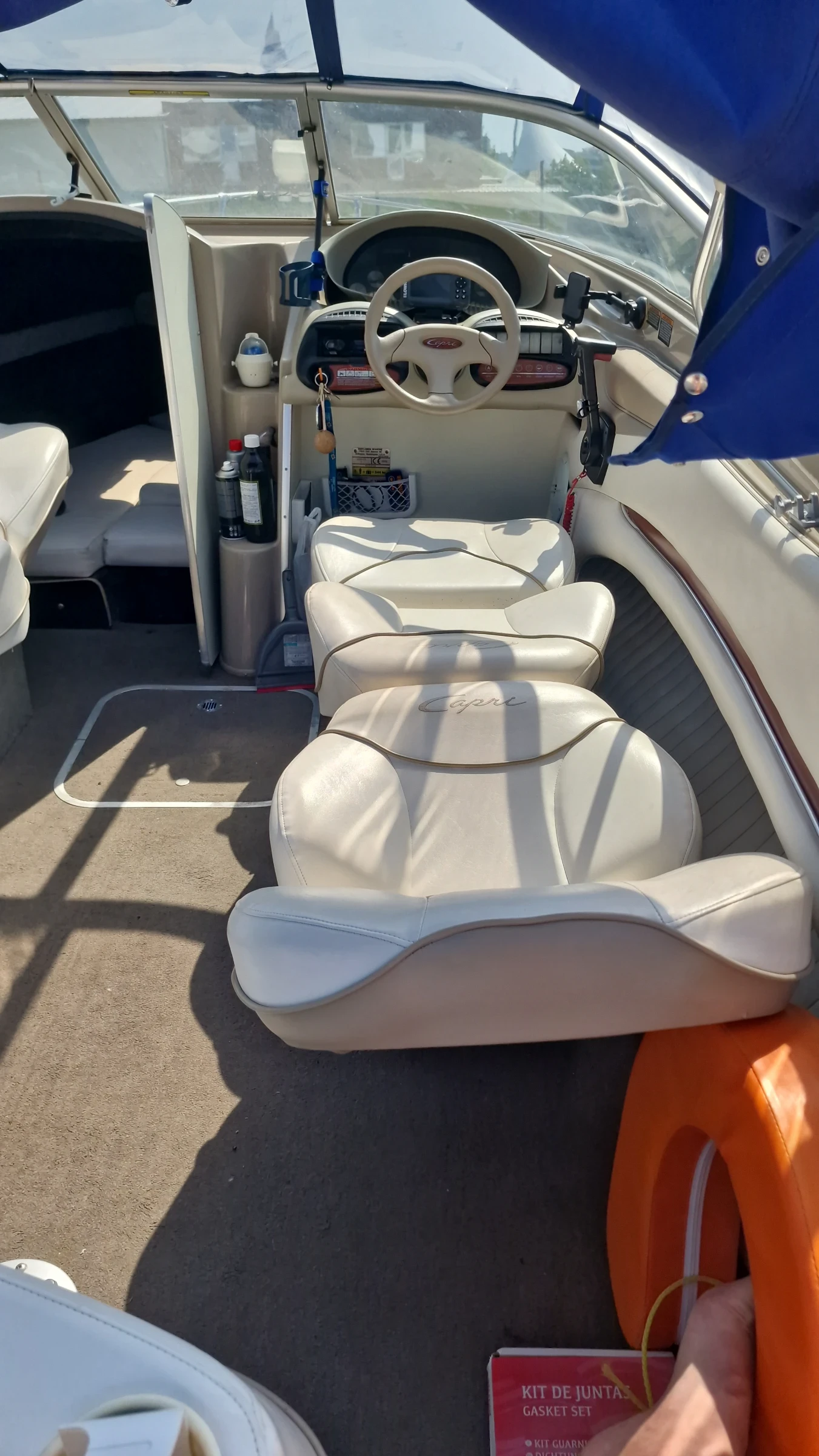 Моторна яхта Bayliner 2052 - изображение 4