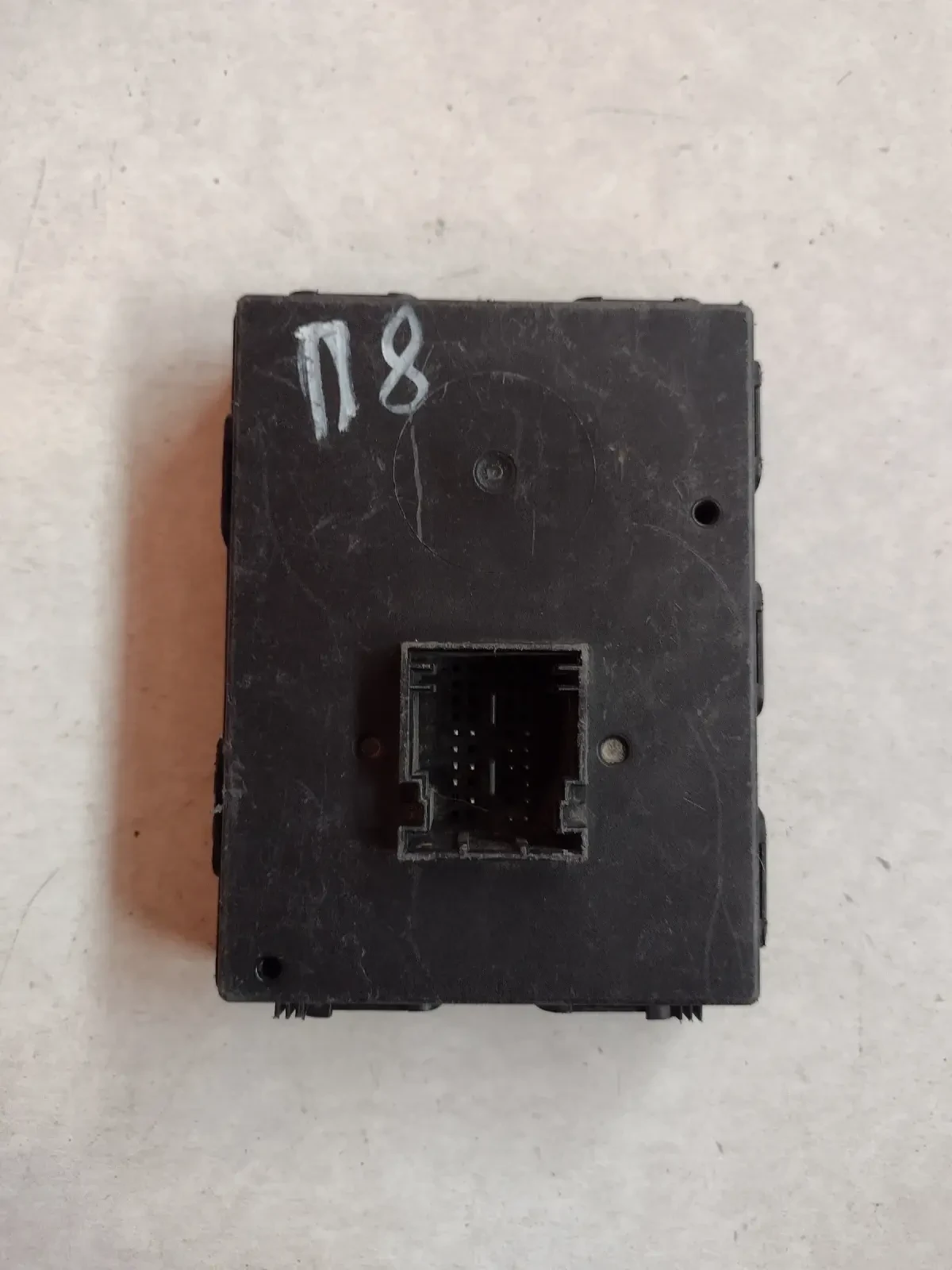 3Q0959435D  KESSY   VW PASSAT B8   3Q0 959 435 D | Mobile.bg   2