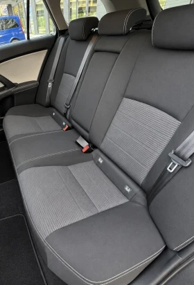 Toyota Avensis 1.8i Edition S, снимка 10