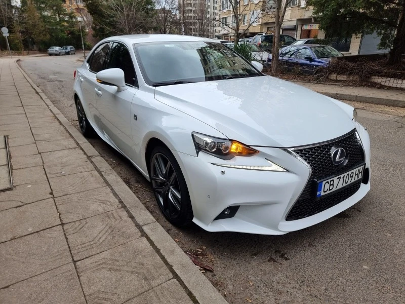 Lexus IS IS 300H , снимка 2 - Автомобили и джипове - 46383975