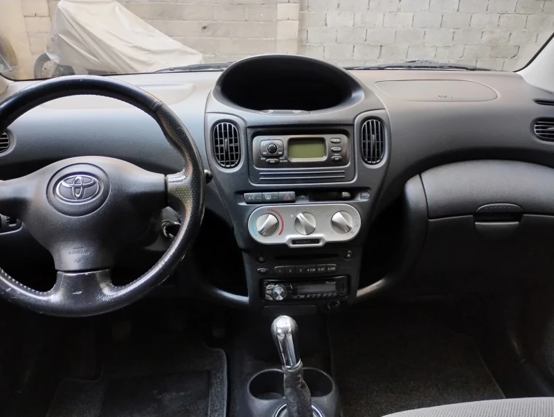 Toyota Yaris verso Facelift , снимка 6 - Автомобили и джипове - 47361301