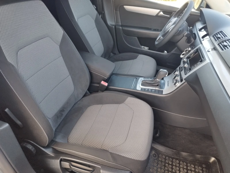 VW Alltrack 2.0 TDI    Quattro , снимка 10 - Автомобили и джипове - 47622537