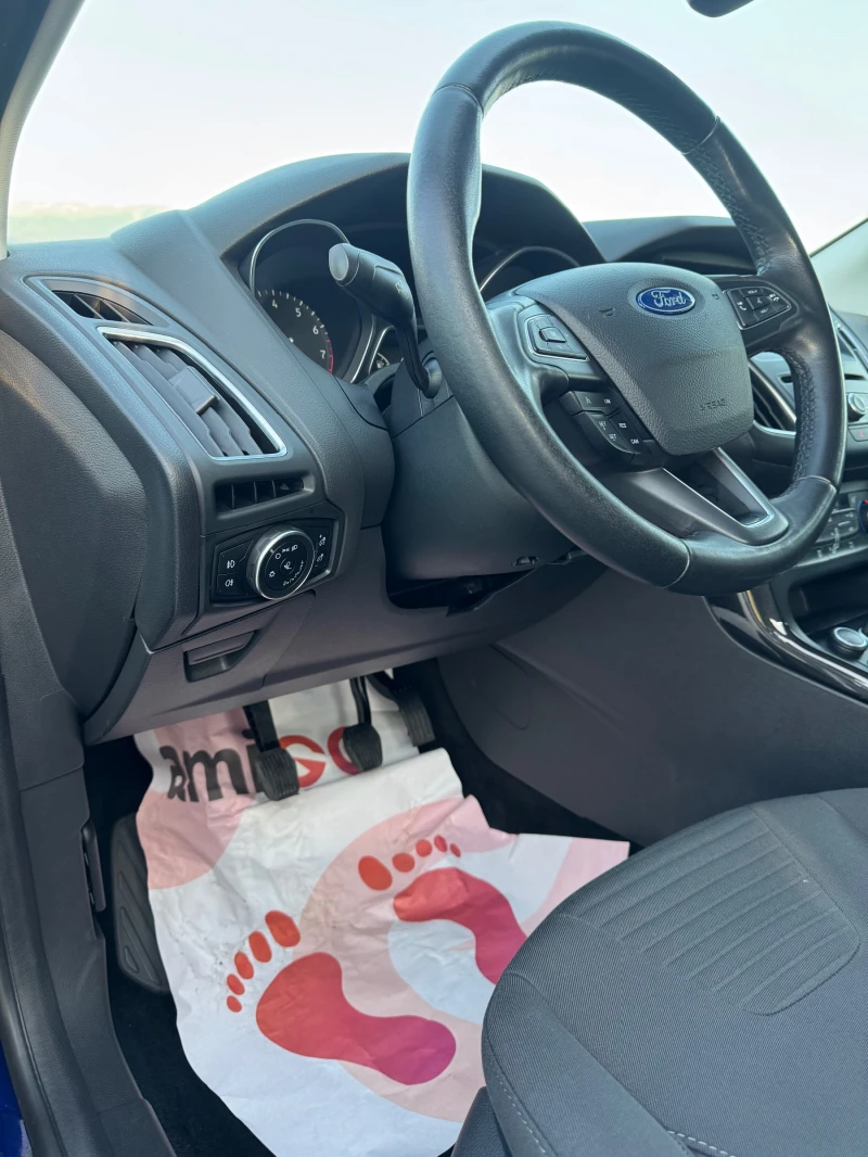 Ford Focus 1.6i GPL-Navi, снимка 17 - Автомобили и джипове - 50649926