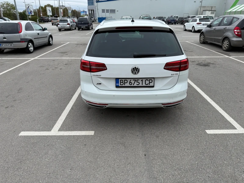 VW Passat 2.0TDI R-line DISTROIC /FULL LED, снимка 5 - Автомобили и джипове - 51909845