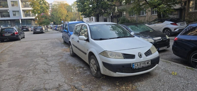 Renault Megane 1, 4 бензин/газ, снимка 2 - Автомобили и джипове - 52072321