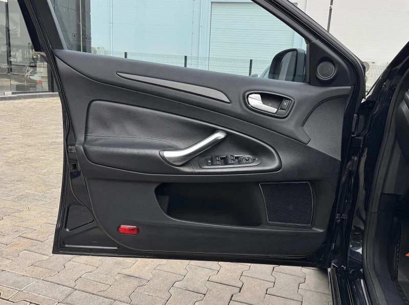 Ford Mondeo 2.0TDCi * TITANIUM* Автомат/Кожа/Навигация/Подгрев, снимка 11 - Автомобили и джипове - 52292207