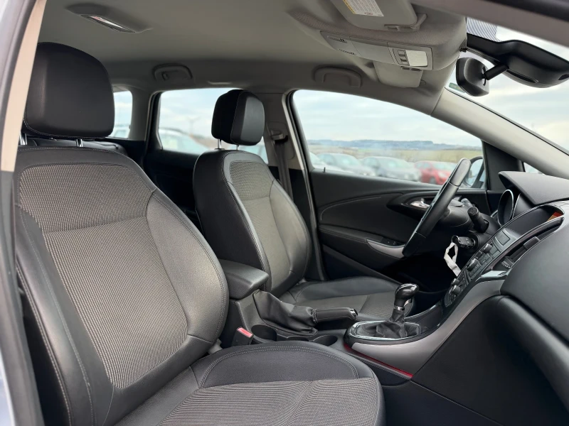 Opel Astra 1.6CDTI CAMERA-10%, снимка 12 - Автомобили и джипове - 52630241