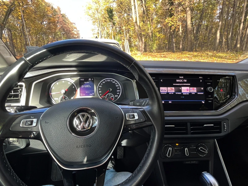 VW Polo Highline 1.0 TSI BMT DSG, снимка 15 - Автомобили и джипове - 52655367