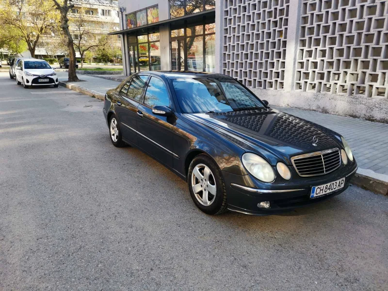 Mercedes-Benz E 320, снимка 7 - Автомобили и джипове - 52640424