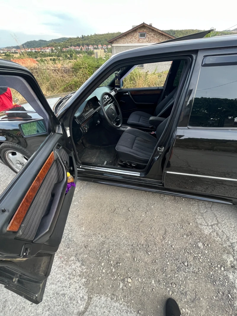 Mercedes-Benz 124, снимка 11 - Автомобили и джипове - 52816463